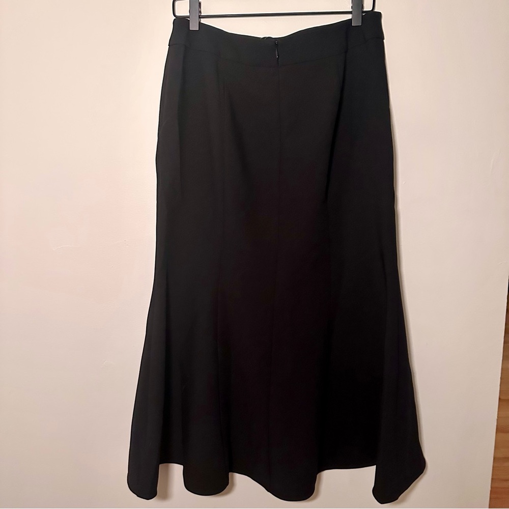 Tuckernuck Classic Black Midi Skirt - Picture 8 of 10